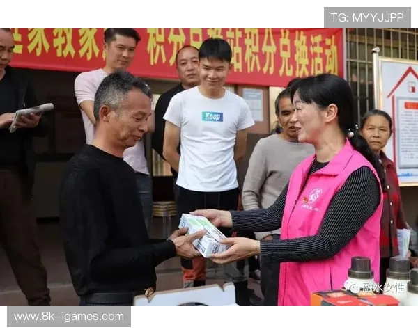 草原村排融入移风易俗课堂,“文明积分”兑换路灯促乡风建设 草原村排融入移风易俗课堂,“文明积分”兑换路灯促乡风建设