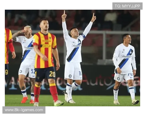 雨中作战:莱切vs罗马比赛日面临雷暴天气考验